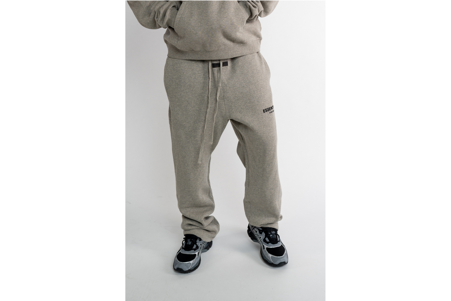 Fear of God Essentials Relaxed Sweatpants Dark Oatmeal SS22