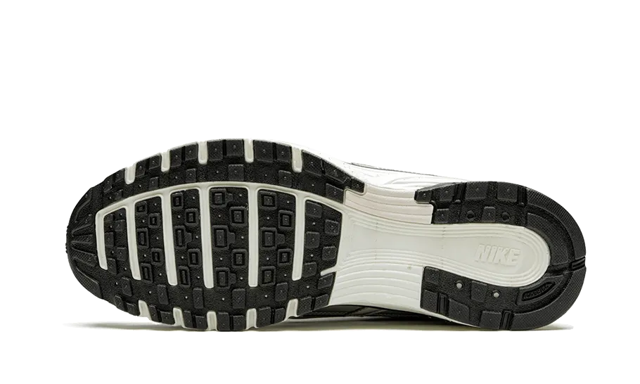 Nike P-6000 Metallic Silver - CN0149-001